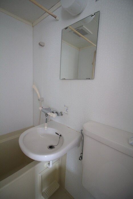 物件内観写真9　(洗面)