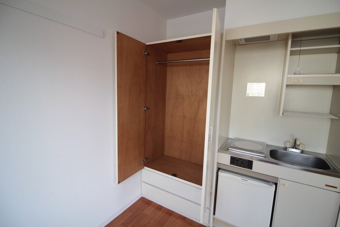 物件内観写真10　(収納)