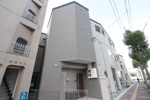 ロイヤルヴィラ皆実町　Ｃ棟外観写真