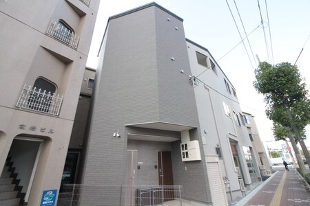 ロイヤルヴィラ皆実町　Ｃ棟外観写真