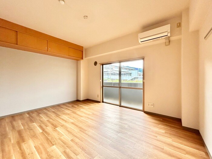 物件内観写真10　(居室)