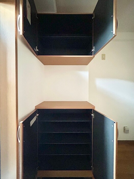 物件内観写真18　(靴箱)