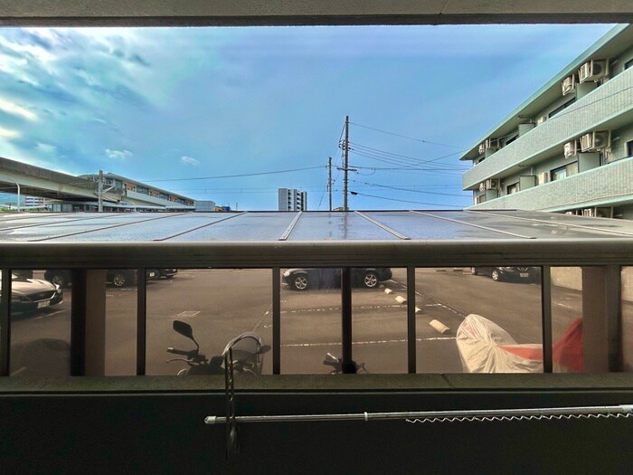 物件内観写真21　(室内からの展望)