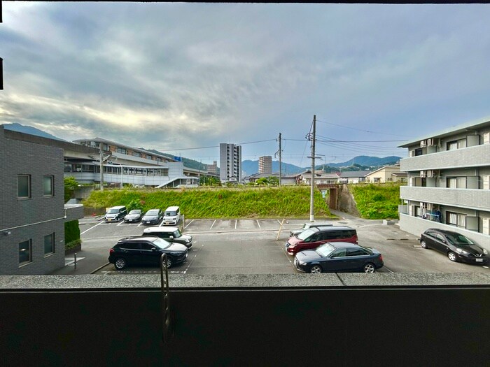 物件内観写真22　(室内からの展望)