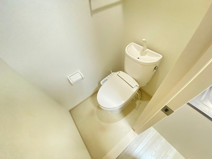 物件内観写真10　(トイレ)