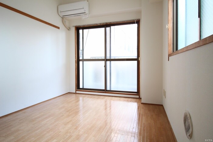 物件内観写真10　(居室)