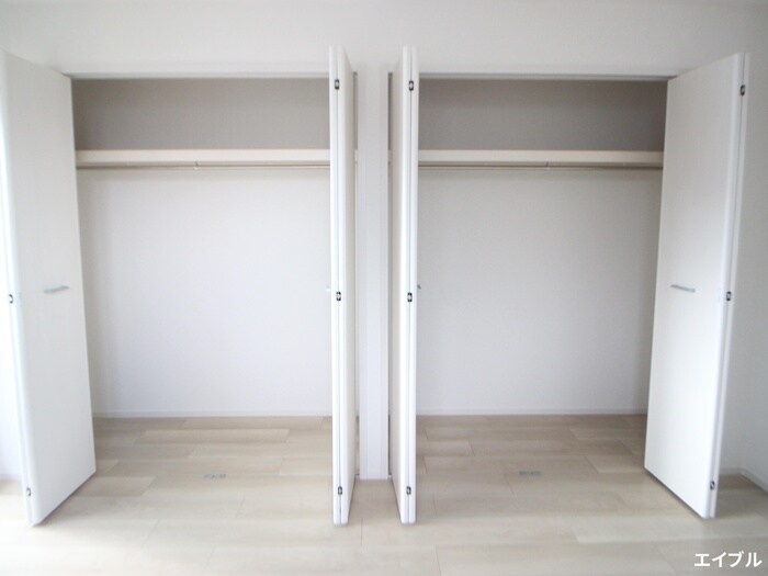 物件内観写真13　(収納)