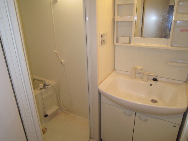物件内観写真9　(洗面)