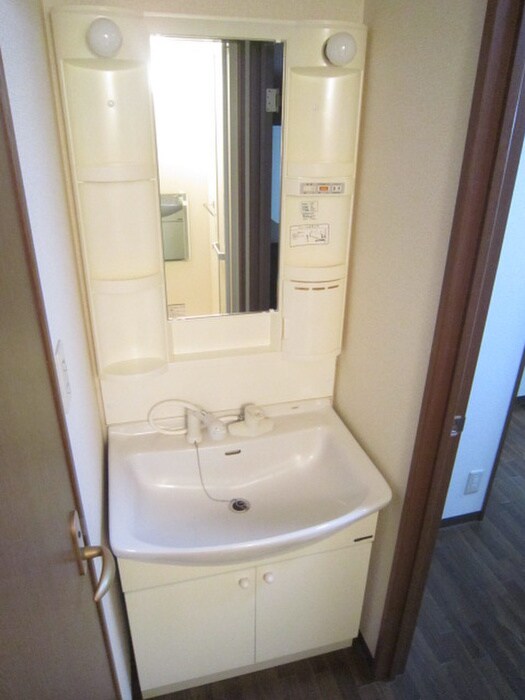 物件内観写真7　(洗面)