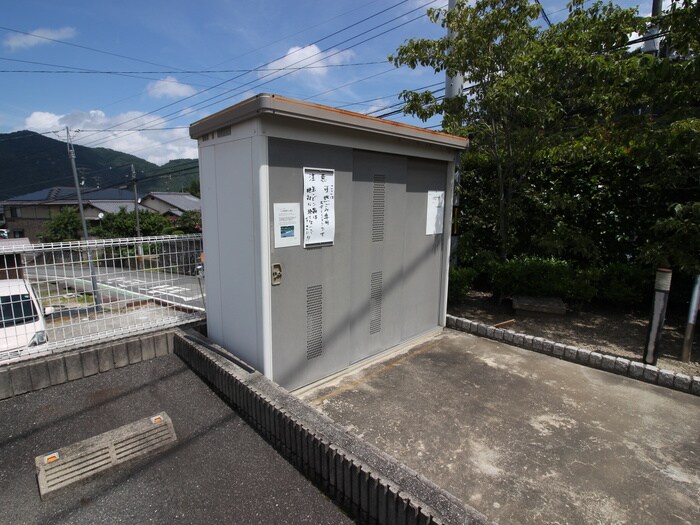 物件外観写真4　(建物設備)