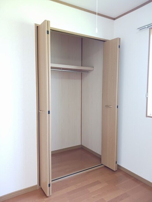 物件内観写真13　(収納)