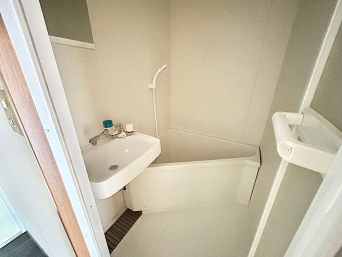 物件内観写真9　(バス／シャワールーム等)
