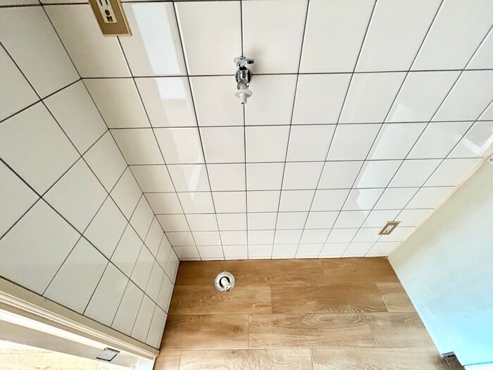 物件内観写真12　(洗濯機置場)