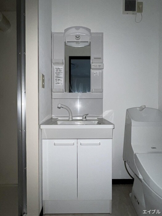 物件内観写真11　(洗面)