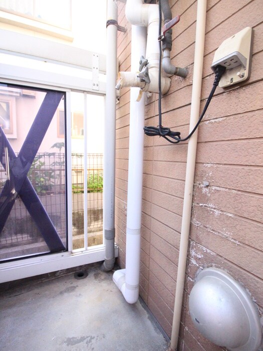 物件内観写真17　(洗濯機置場)