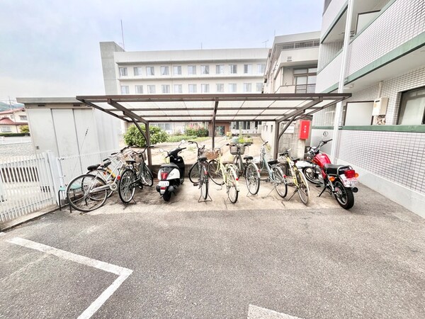 駐輪場