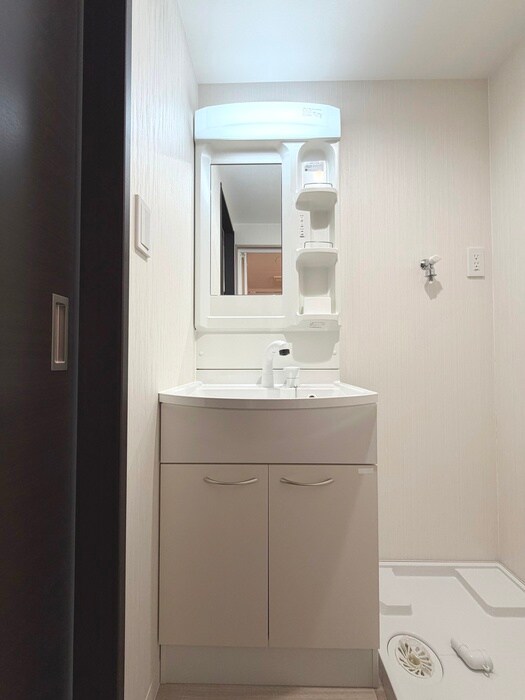 物件内観写真11　(洗面)