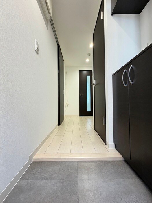 物件内観写真17　(玄関)