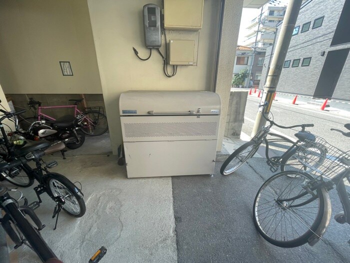 物件外観写真4　(建物設備)