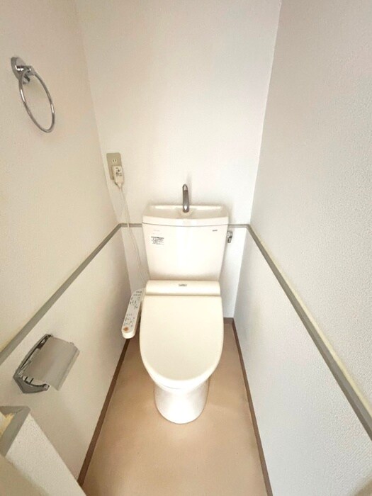 物件内観写真11　(トイレ)