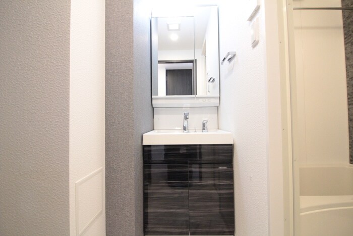 物件内観写真9　(洗面)