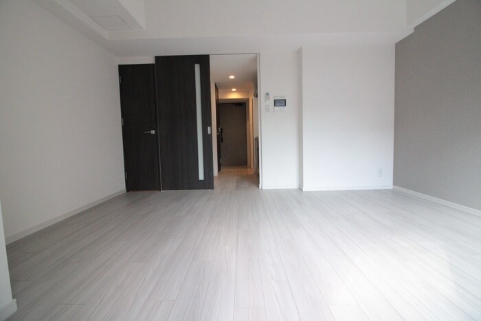 物件内観写真13　(室内からの展望)