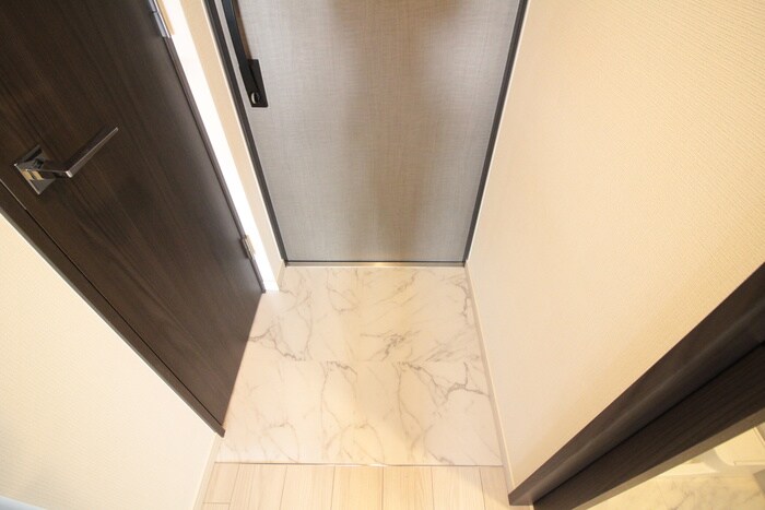 物件内観写真15　(玄関)