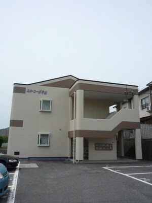 エル・コーポ中山外観写真