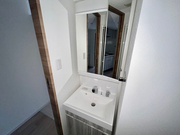 物件内観写真5　(洗面)