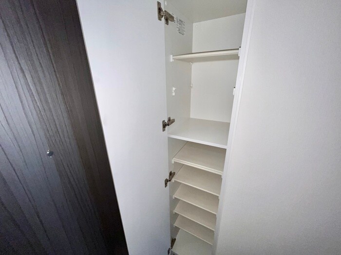 物件内観写真9　(靴箱)