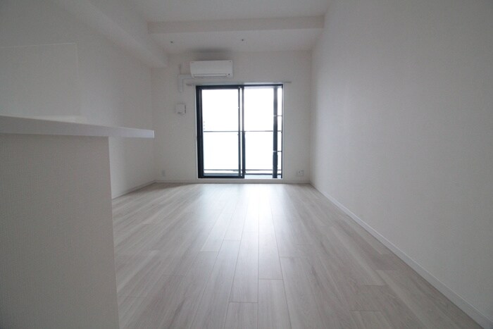 物件内観写真14　(室内からの展望)