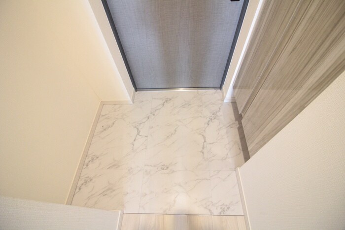 物件内観写真21　(玄関)