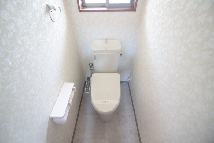 物件内観写真9　(トイレ)