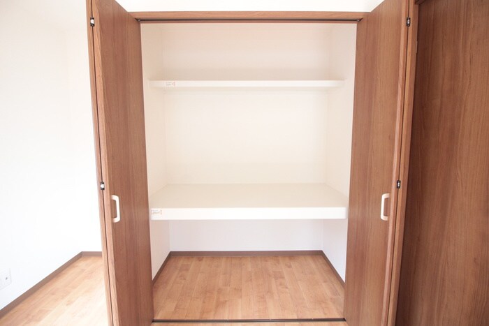 物件内観写真11　(収納)