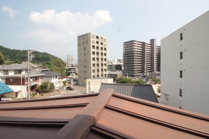 物件内観写真13　(室内からの展望)