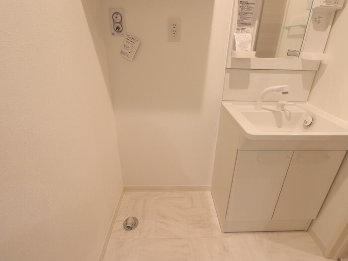物件内観写真12　(洗濯機置場)