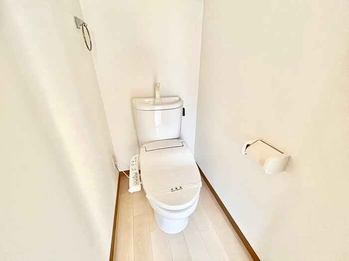 物件内観写真11　(トイレ)