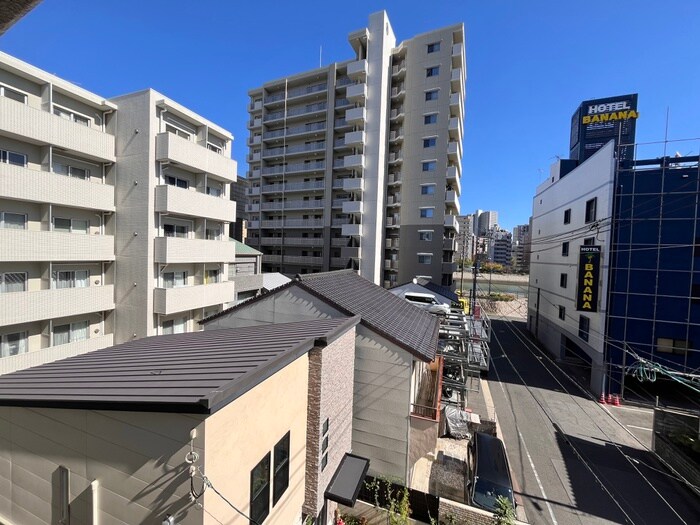 物件内観写真16　(室内からの展望)