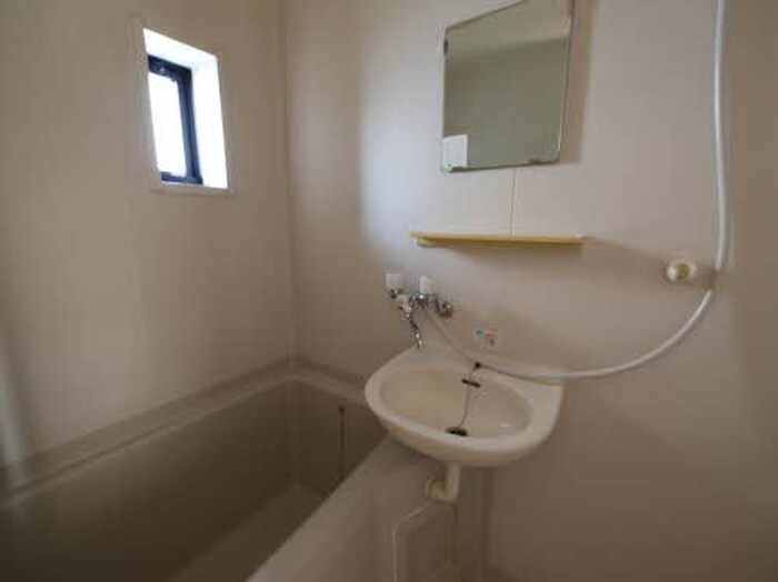 物件内観写真4　(バス／シャワールーム等)