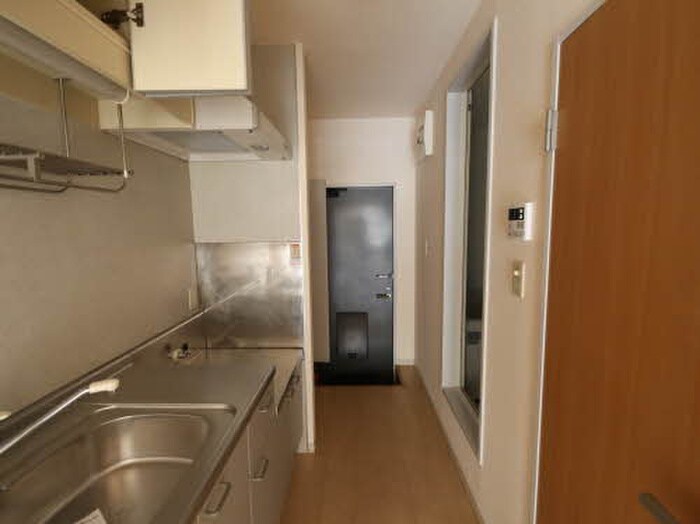 物件内観写真10　(廊下)