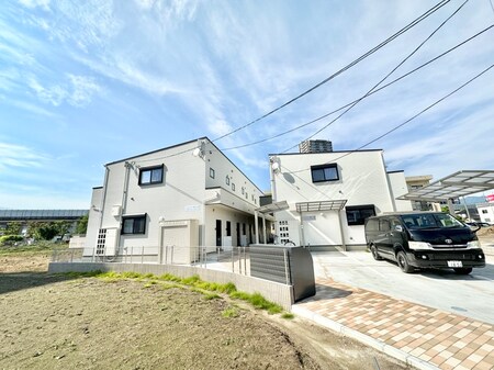 ロイヤルヴィラ緑井A棟外観写真