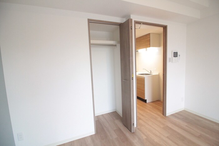 物件内観写真12　(収納)