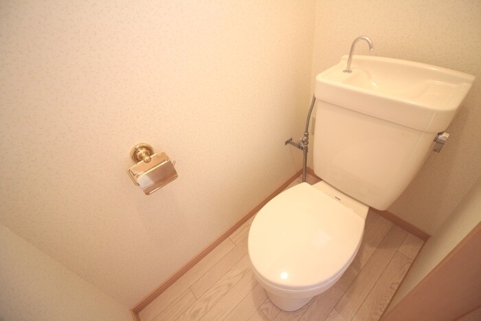 物件内観写真12　(トイレ)