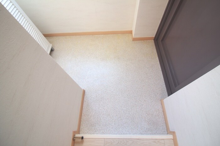 物件内観写真14　(玄関)