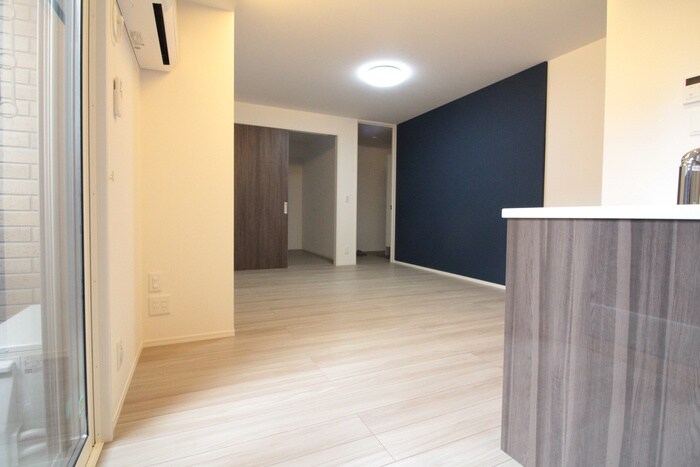 物件内観写真13　(室内からの展望)