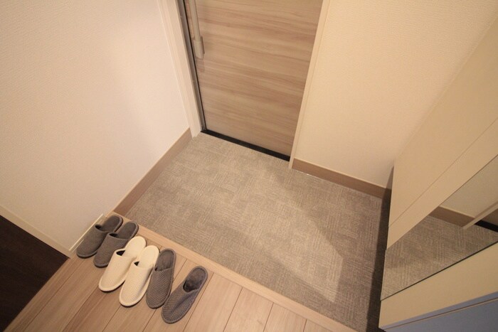 物件内観写真15　(玄関)