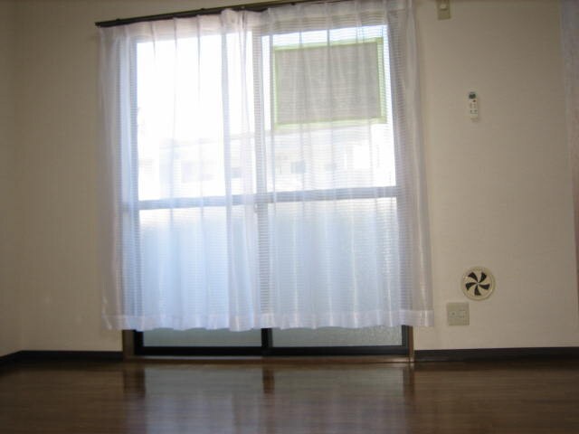 物件内観写真5　(居室)