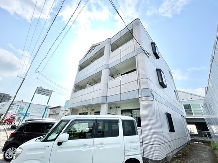 ウイング川内外観写真