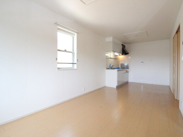 物件内観写真4　(居室)