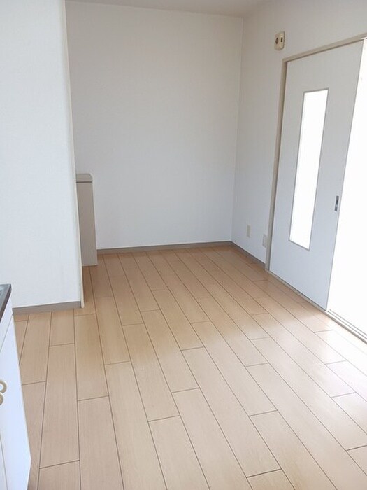 物件内観写真4　(居室)